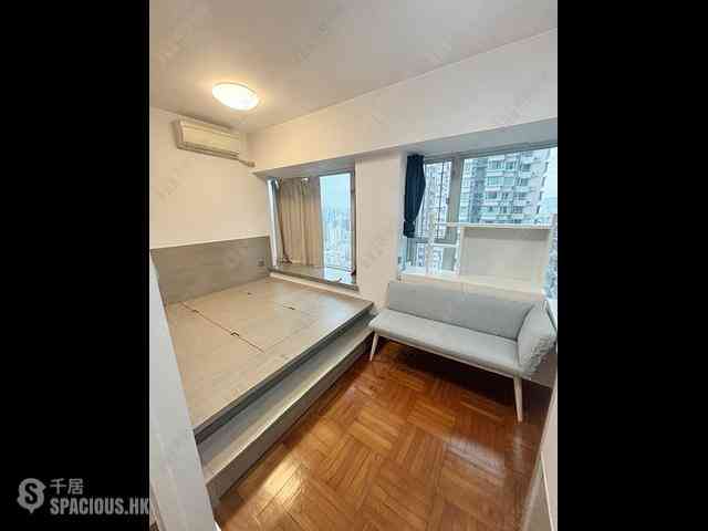 Tai Kok Tsui - Metro Harbour View Phase 2 Block 5 04