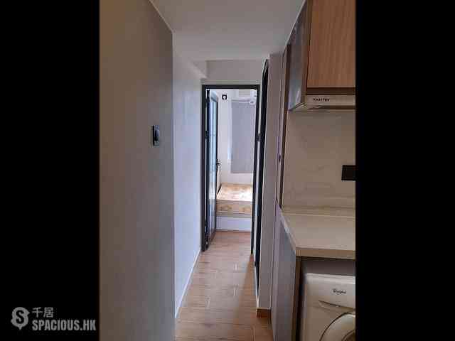 Tsim Sha Tsui - Comfort Building 05