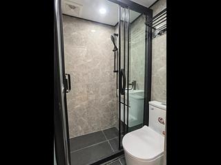 Tsim Sha Tsui - Comfort Building 08