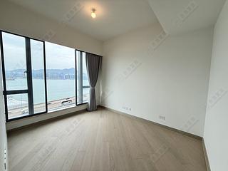 North Point - Victoria Harbour Phase 2B-3 Tower 2 06