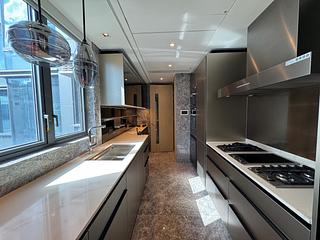 North Point - Victoria Harbour Phase 2B-3 Tower 1 06