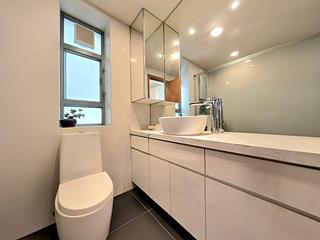 Tung Chung - Seaview Crescent 12