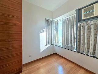 Tung Chung - Seaview Crescent 09