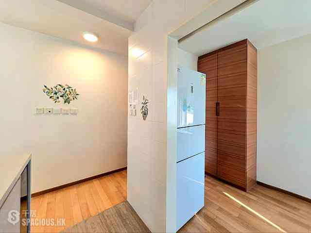 Tung Chung - Seaview Crescent 08