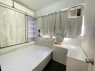 Sai Ying Pun - Kwan Yick Building Phase 3 04