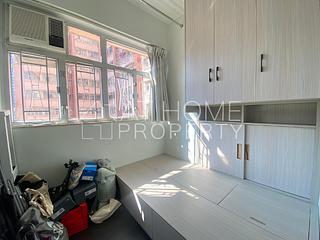 Sai Ying Pun - Kwan Yick Building Phase 3 05