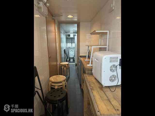 Sheung Wan - Des Voeux Building 05