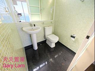Clear Water Bay - Golden Lake Villa 06
