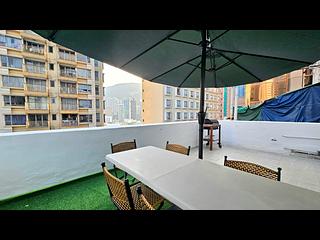 Wan Chai - Hung Yip Building 06