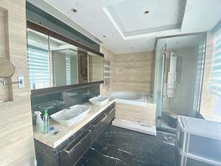 Wong Chuk Hang - Marinella Block 3 09