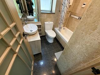 Tiu Keng Leng - Ocean Shores Phase 3 Block 11 04
