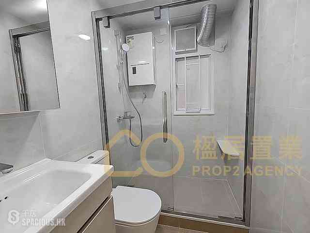 Sai Ying Pun - Hing Hon Building 03