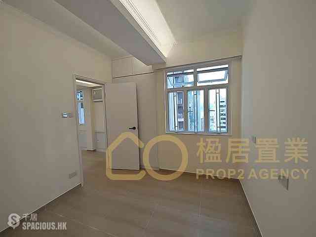 Sai Ying Pun - Hing Hon Building 05