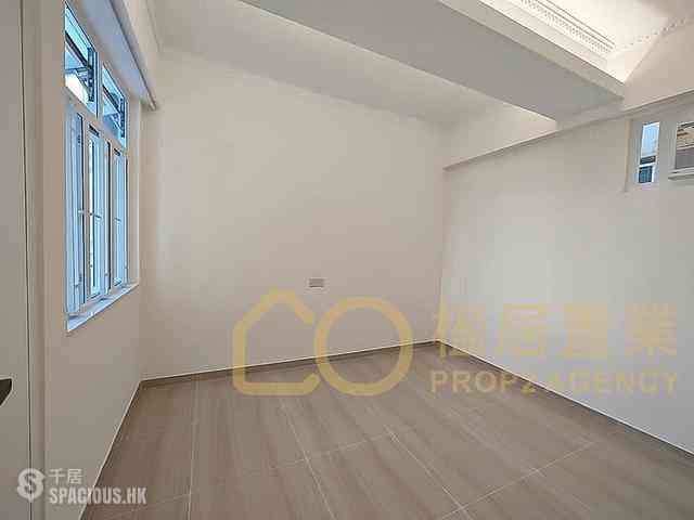 Sai Ying Pun - Hing Hon Building 07