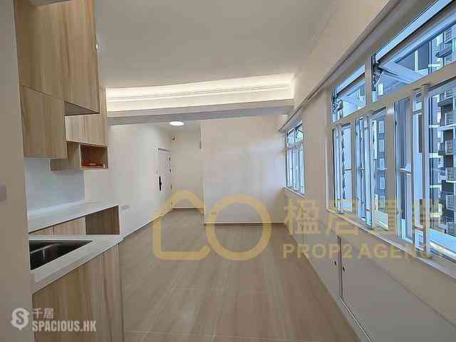 Sai Ying Pun - Hing Hon Building 08