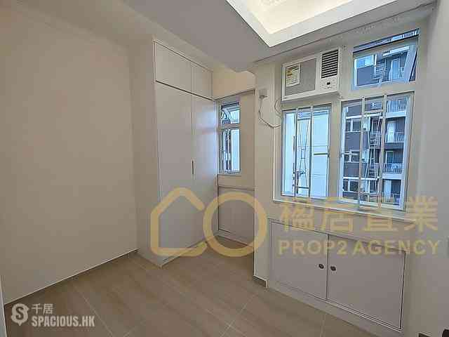 Sai Ying Pun - Hing Hon Building 09