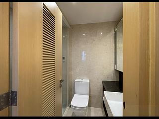 Tseung Kwan O - The Papillons Block 5 06