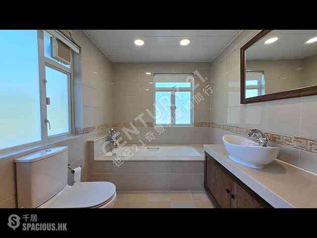 Sai Kung - Venice Villa 03