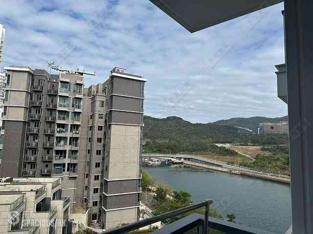 Tseung Kwan O - Monterey Block 9B 02