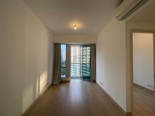 Tseung Kwan O - Monterey Block 5 02