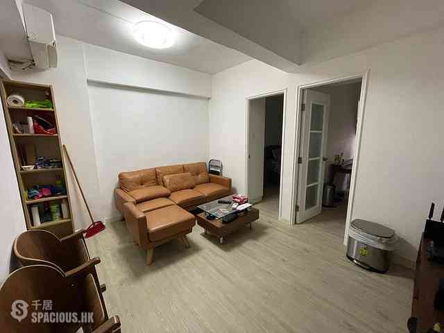 Sheung Wan - 256-258, Hollywood Road 01