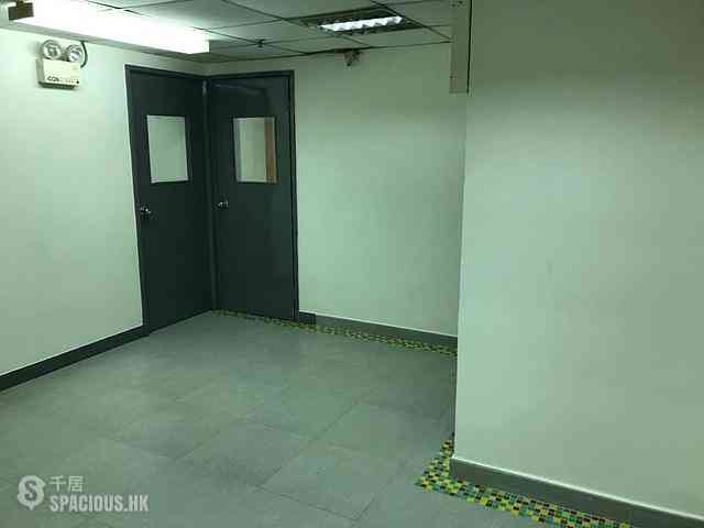 Sai Ying Pun - 24, Centre Street 04