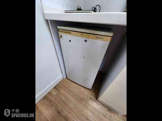 Sai Ying Pun - 114-116, First Street 04