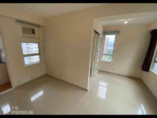 Tai Hang - Rich Building 01
