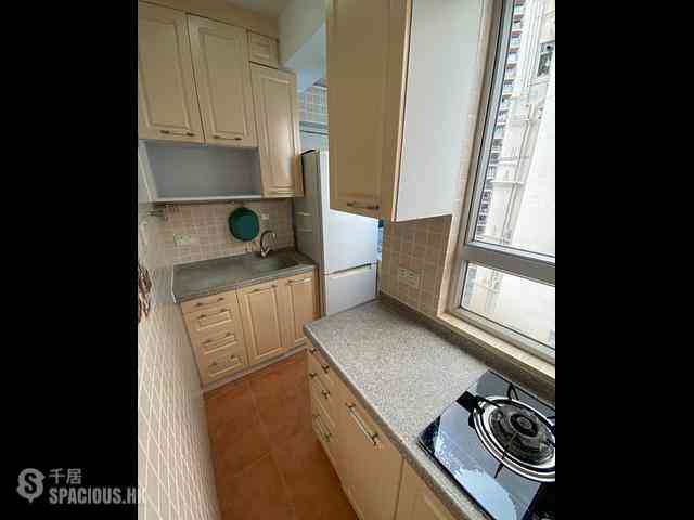 Tai Hang - Rich Building 07