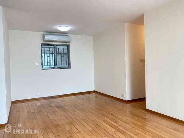 Tung Chung - Tung Chung Crescent 13