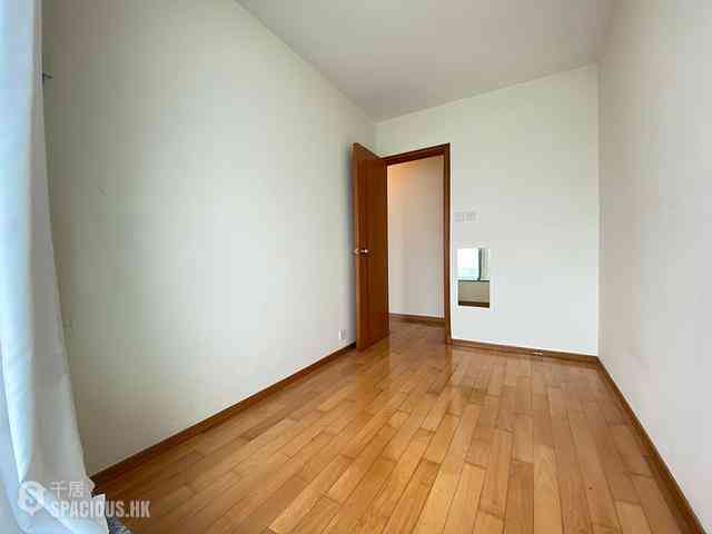 Tung Chung - Tung Chung Crescent 14