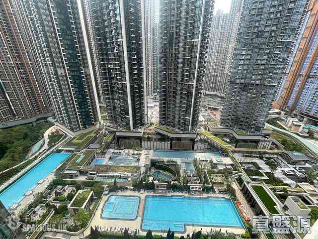 Lohas Park - Lohas Park Phase 11C Villa Garda II Tower 2B 01