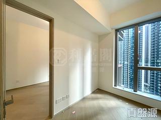 Lohas Park - Lohas Park Phase 11C Villa Garda II Tower 2B 02