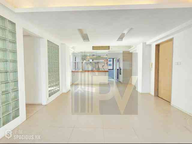 Happy Valley - 2, Wang Tak Street 02
