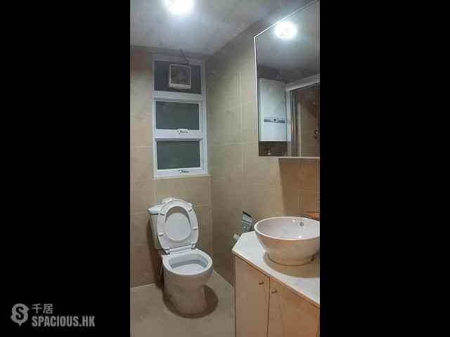 Wan Chai - Phoenix Court Block 1 31