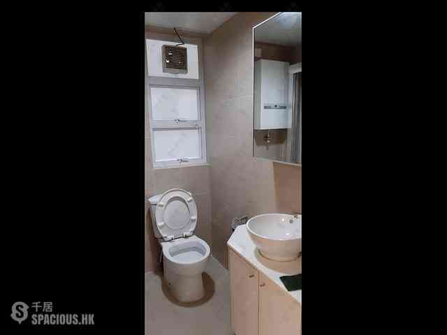 Wan Chai - Phoenix Court Block 1 32