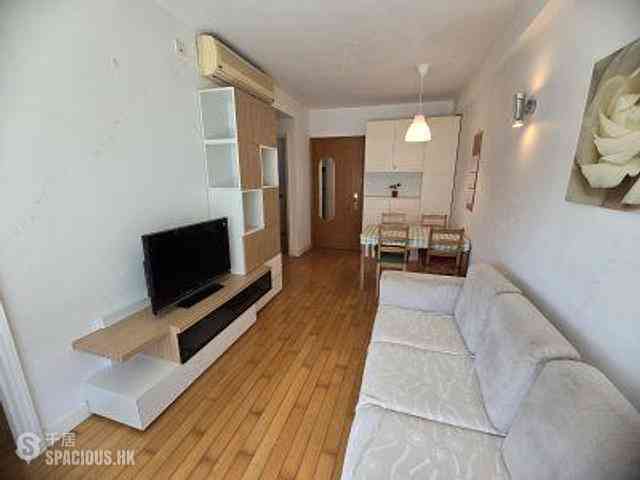 Sheung Wan - Queen's Terrace Block 2 01