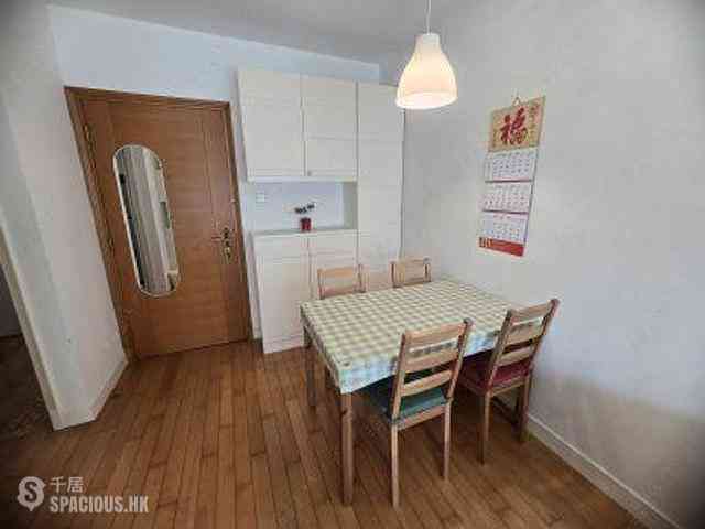 Sheung Wan - Queen's Terrace Block 2 02