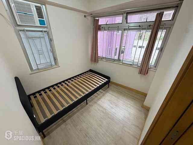 Sai Ying Pun - Fung Yu Building 02