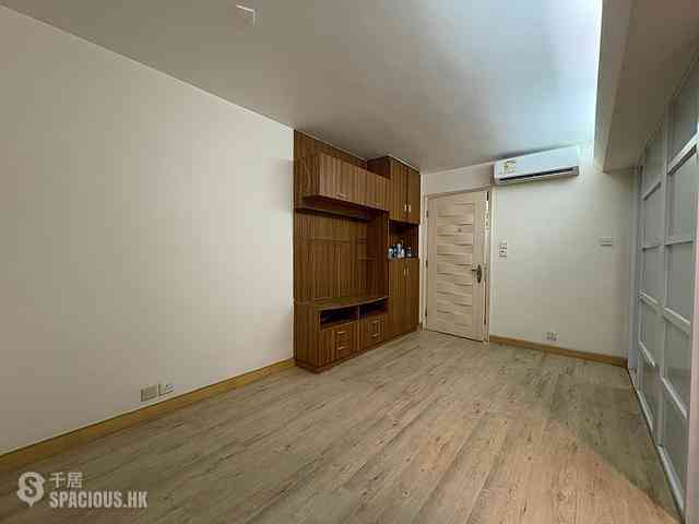 Sai Ying Pun - Fung Yu Building 04