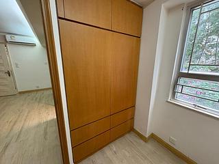 Sai Ying Pun - Fung Yu Building 05