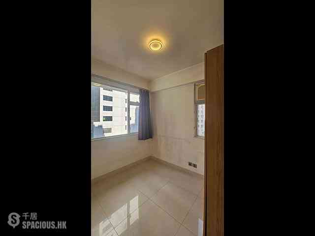 Wan Chai - Kin Lee Building 03