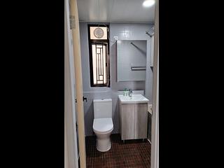 Pok Fu Lam - Chi Fu Fa Yuen Phase 3 Fu Wing Yuen (Block H19) 05