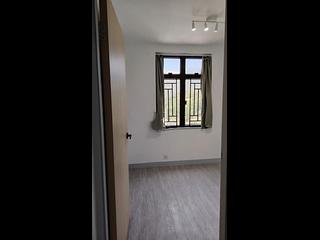 Pok Fu Lam - Chi Fu Fa Yuen Phase 3 Fu Wing Yuen (Block H19) 10