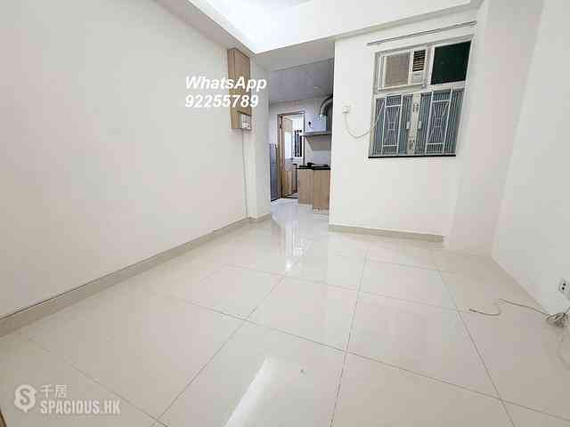 Sai Ying Pun - 192-194, Queen's Road West 01