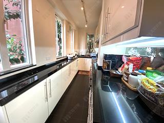 Mid Levels Central - 38C, Kennedy Road 11