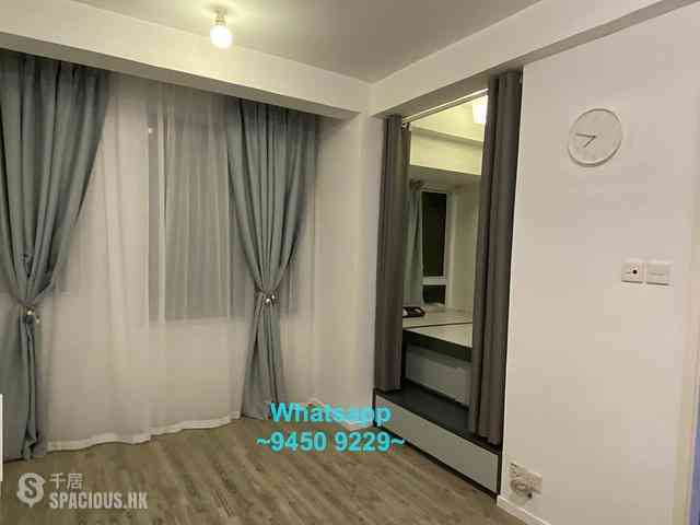 Sheung Wan - Man King Building 02