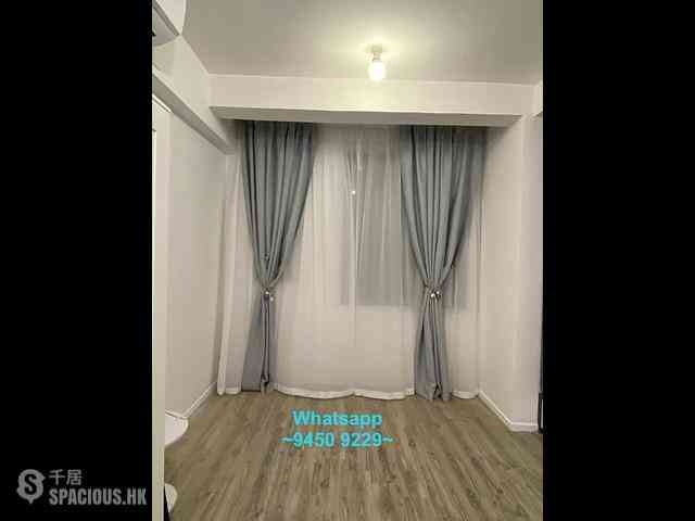 Sheung Wan - Man King Building 05