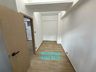 Sheung Wan - Ko Shing Building 06