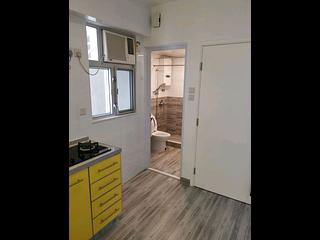 Kennedy Town - Luen Wai Apartment 12